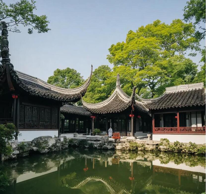 临湘含蕾土建有限公司